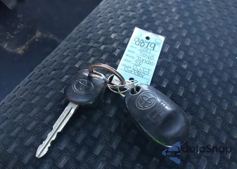 2011 Toyota Tundra Grade 5.7L V8 z USA, uszkodzony, nr VIN 5TFRY5F10BX111705